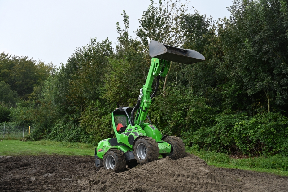 Nieuwste demo's en machines vind je tijdens de Nationale Hoveniersdag. Maar er is méér de beleven dan alleen machines, ook voldoende aandacht voor groen, ondernemerschap en alle andere facetten van het hoveniersvak.