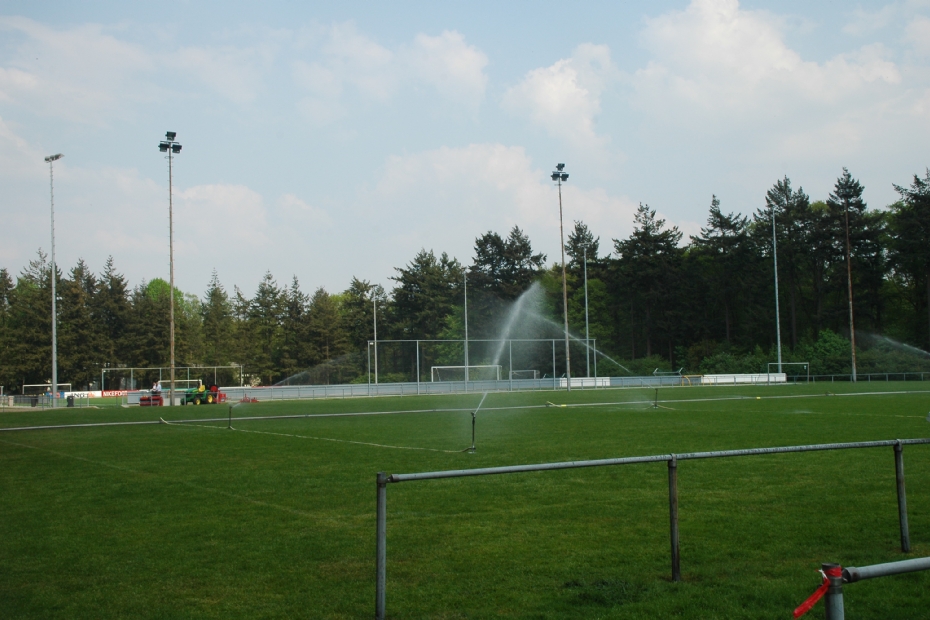 Archieffoto beregening velden KNVB Centrum